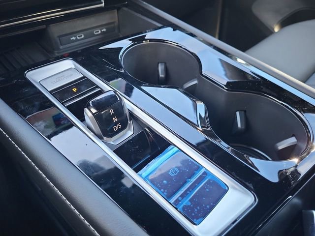 New 2026 Volkswagen Atlas Cross Sport SEL Premium R-Line image 24