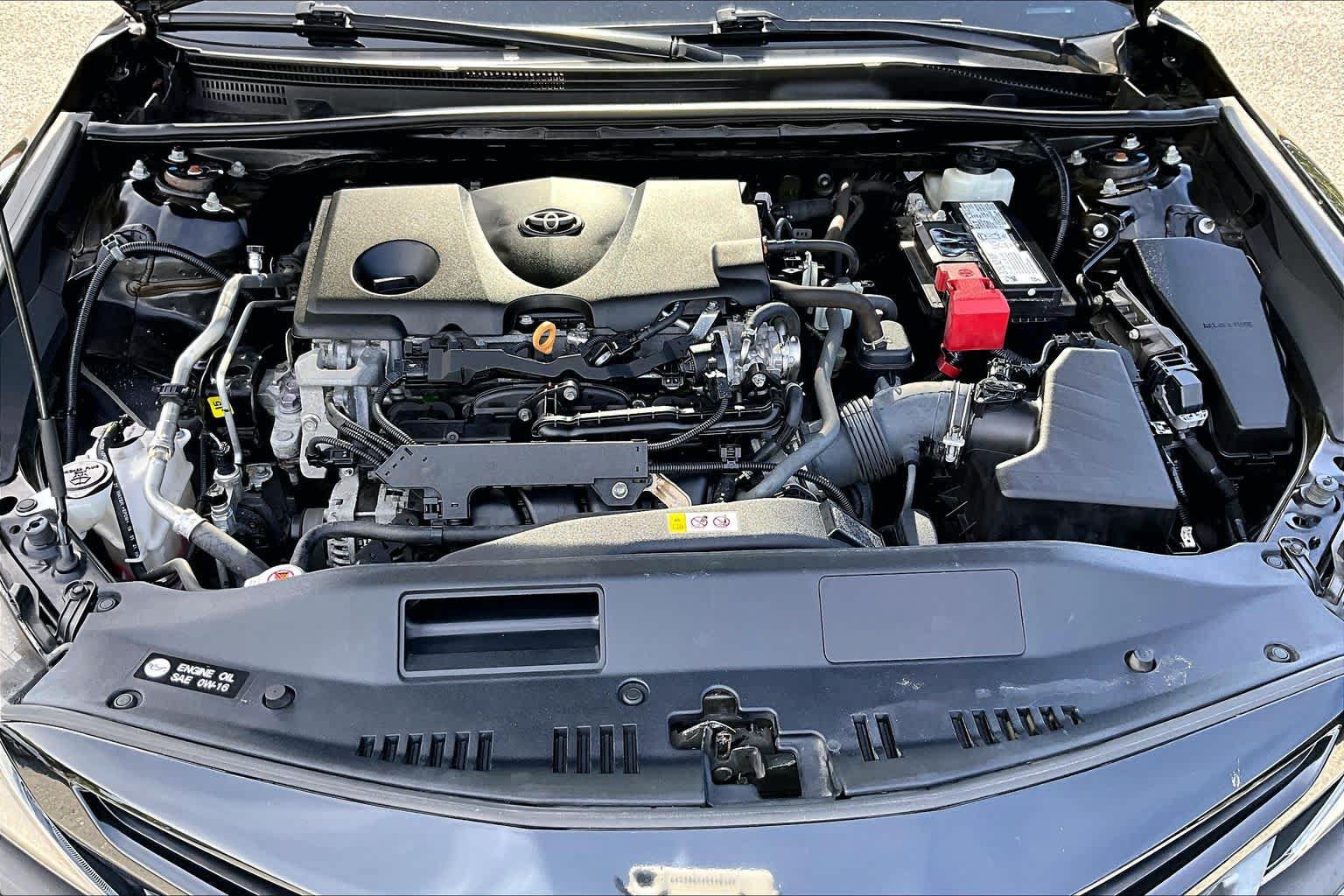 Used 2021 Toyota Camry SE w/ Cold Weather Package FWD image 31