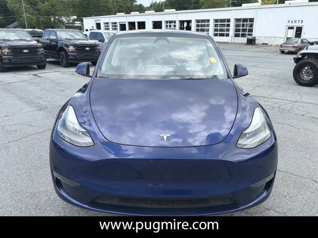 Used 2024 Tesla Model Y Long Range AWD/4WD image 2