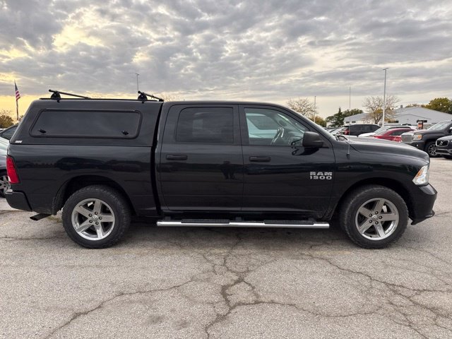 Used 2017 RAM 1500 Express AWD/4WD image 6