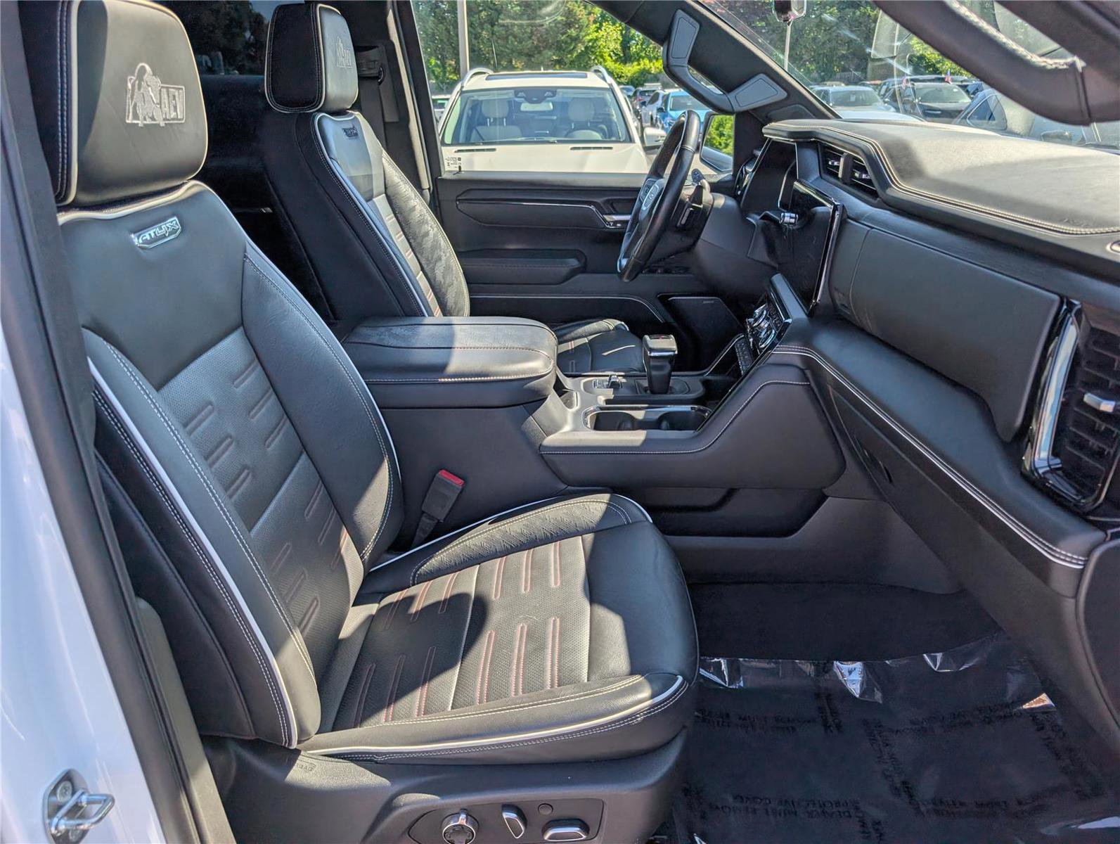 Used 2023 GMC Sierra 1500 AT4X w/ AT4X AEV Edition AWD/4WD image 12