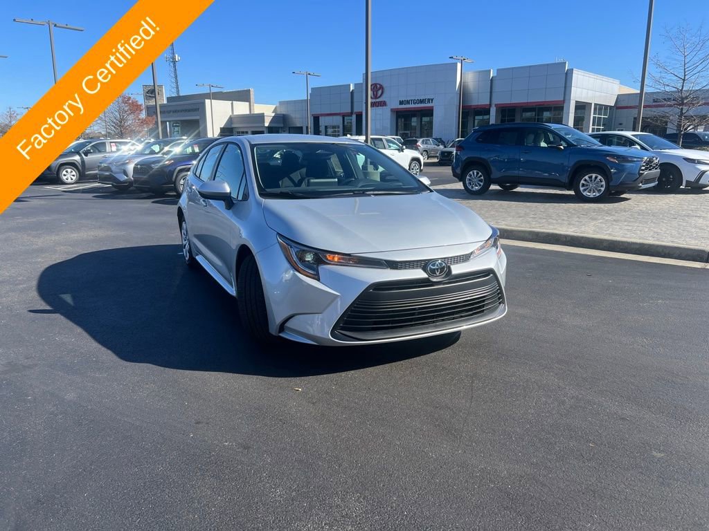 Used 2025 Toyota Corolla LE image 6