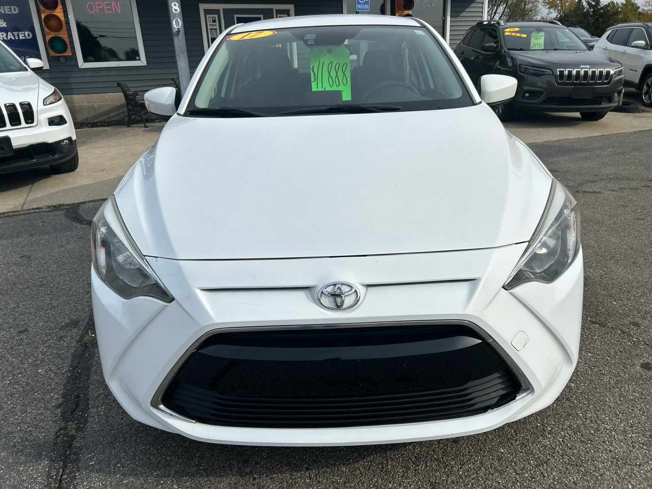 Used 2017 Toyota Yaris iA image 6