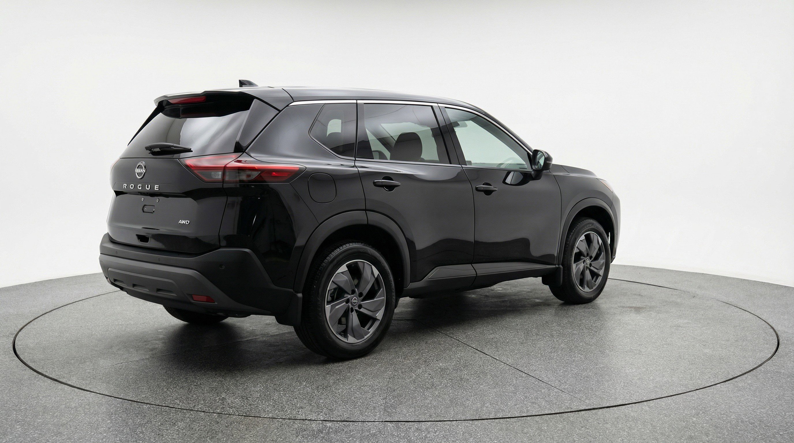 Used 2025 Nissan Rogue SV image 9