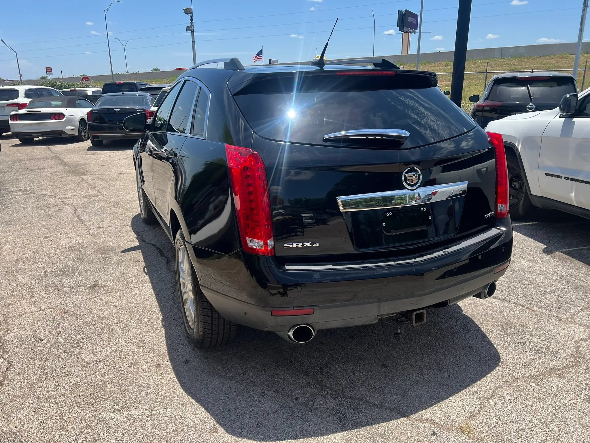 Used 2014 Cadillac SRX Luxury AWD/4WD image 7