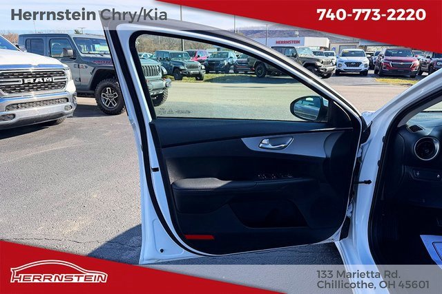 Used 2024 Kia Forte LXS image 13