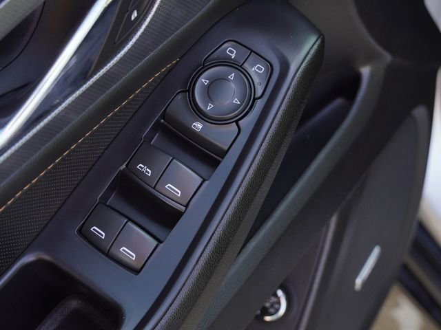 Used 2021 Chevrolet Traverse Premier w/ Redline Edition AWD/4WD image 23