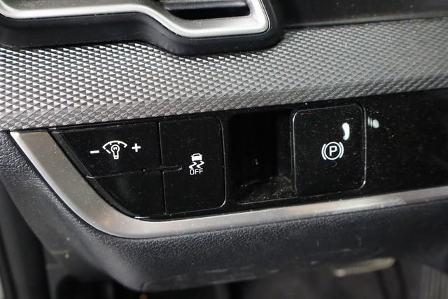 Used 2023 Kia Sportage LX FWD image 23