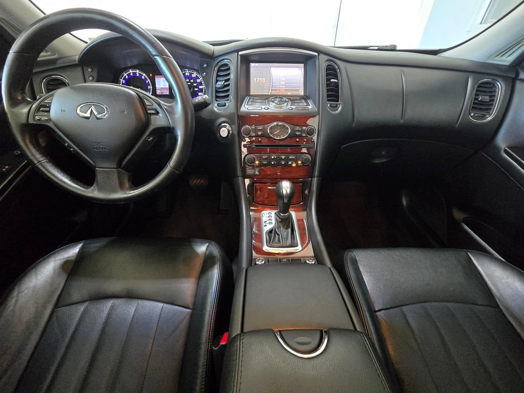 Used 2016 INFINITI QX50 AWD w/ Premium Package image 9
