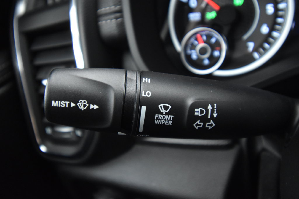 Used 2024 RAM 1500 Laramie AWD/4WD image 33