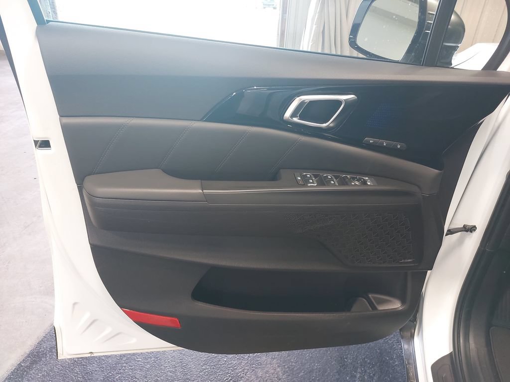 Used 2026 Kia Carnival SX Prestige FWD image 29