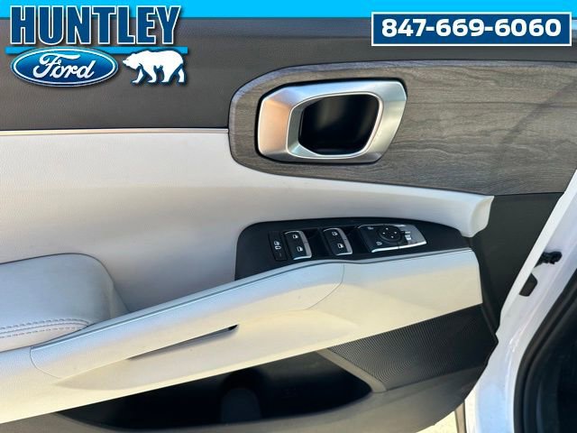 Used 2023 Kia Sorento X-Line EX image 22