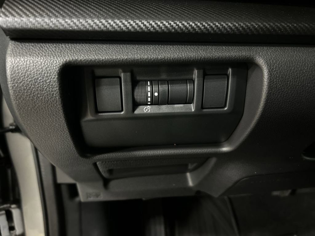 Certified 2025 Subaru Crosstrek 2.5i Limited image 17