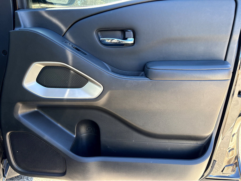 Used 2023 Nissan Frontier SV w/ SV Convenience Package image 10