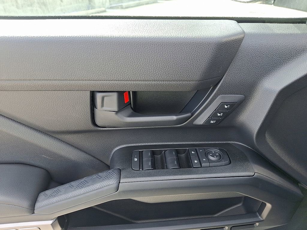 Used 2025 Toyota 4Runner TRD Off-Road Premium image 15