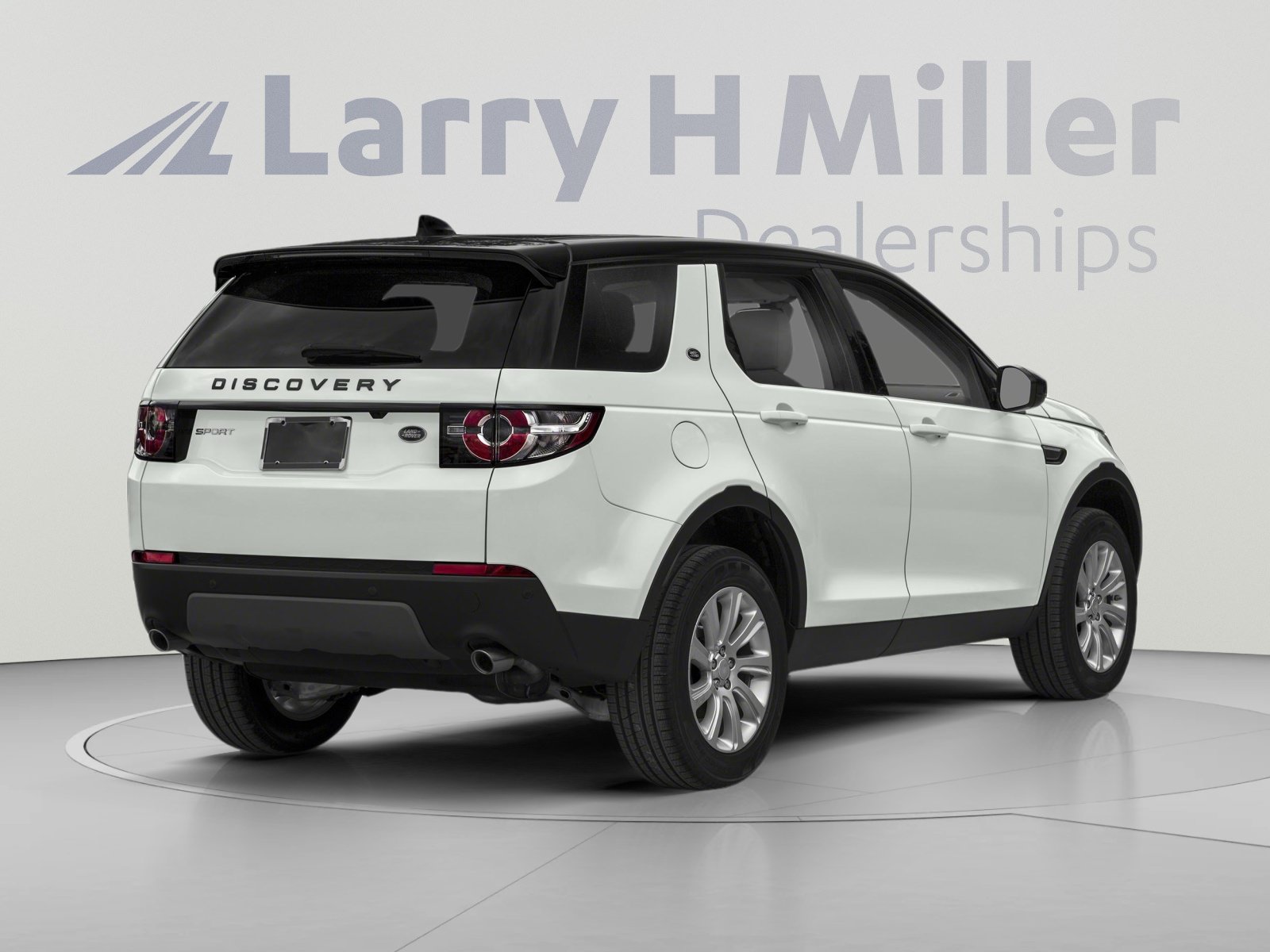 Used 2019 Land Rover Discovery Sport SE AWD/4WD image 2
