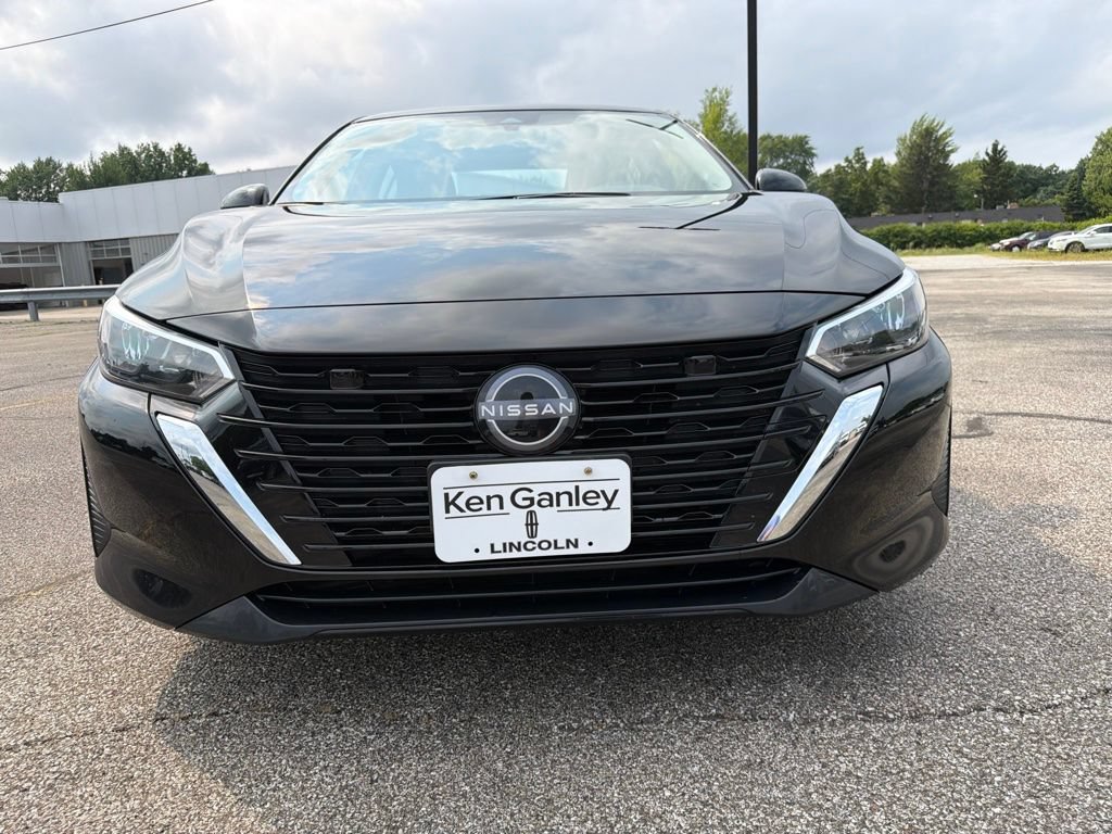 Used 2025 Nissan Sentra SV FWD image 5