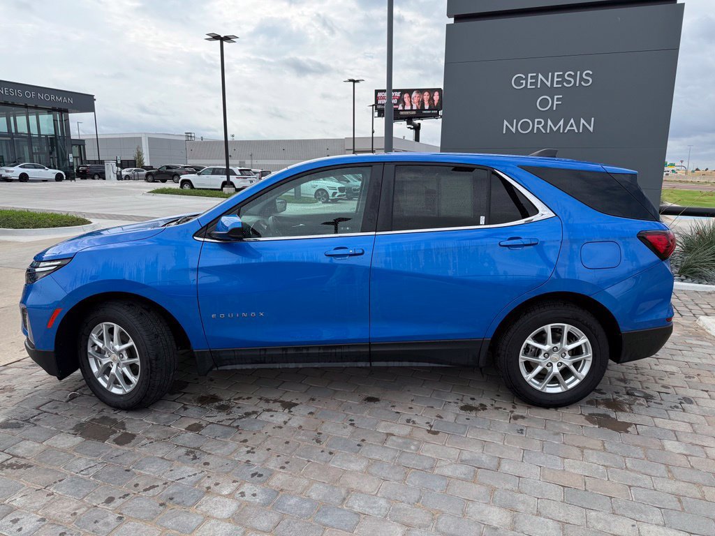 Used 2024 Chevrolet Equinox LT AWD/4WD image 2