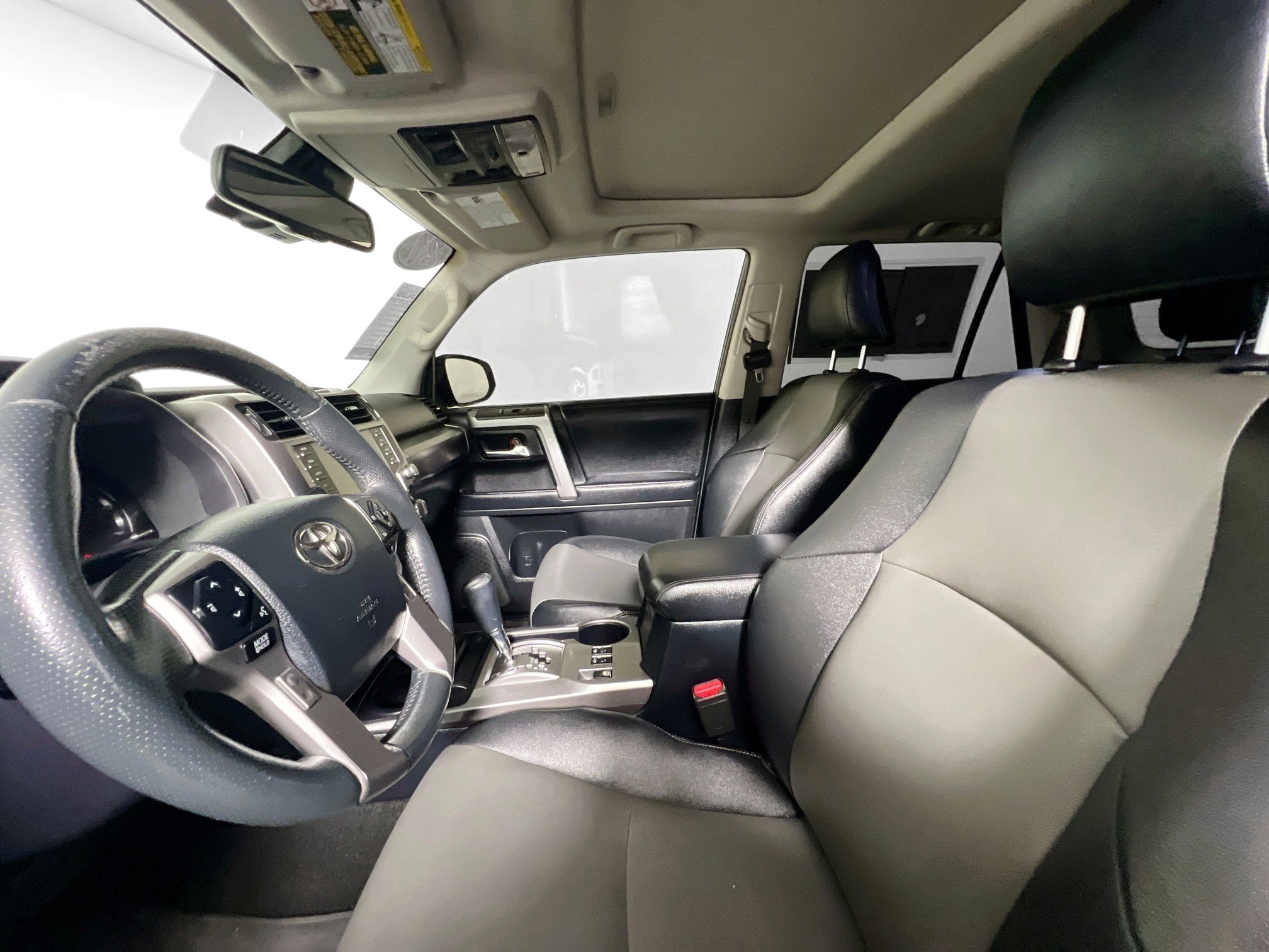 Used 2021 Toyota 4Runner SR5 Premium w/ Moonroof Package AWD/4WD image 14