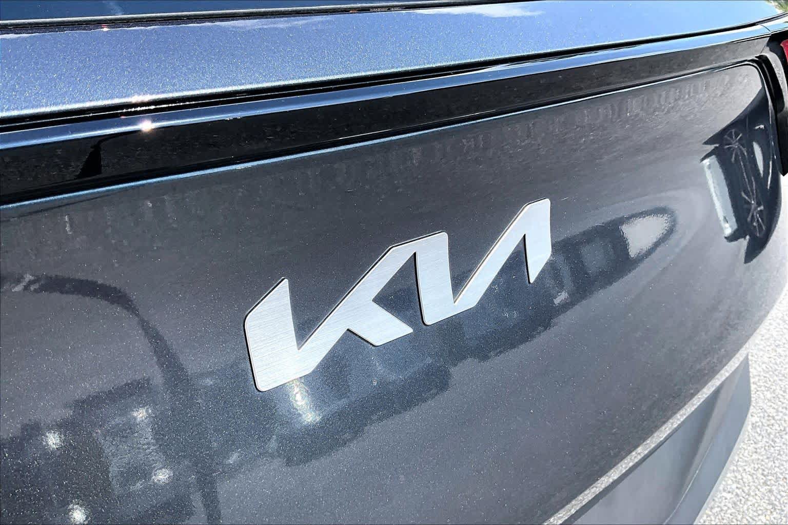 Used 2023 Kia Sportage EX FWD image 30