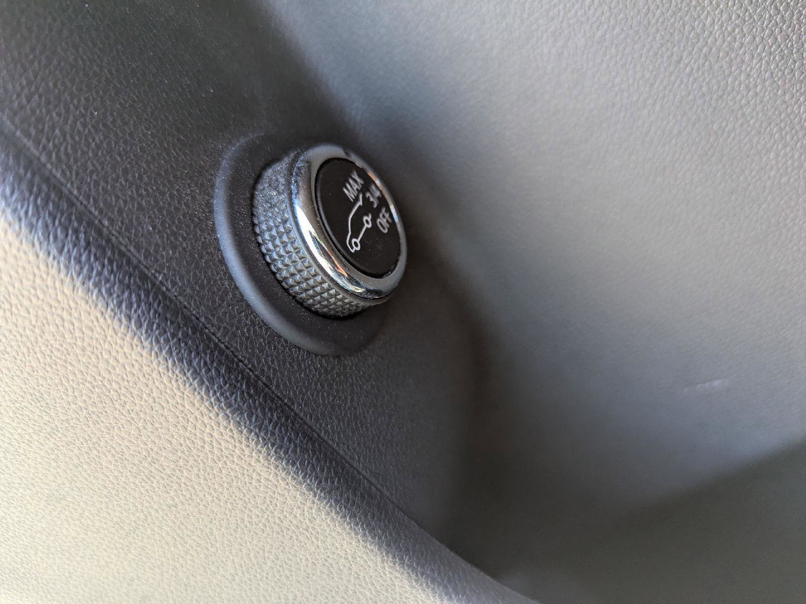 Used 2023 Cadillac XT6 Sport image 30