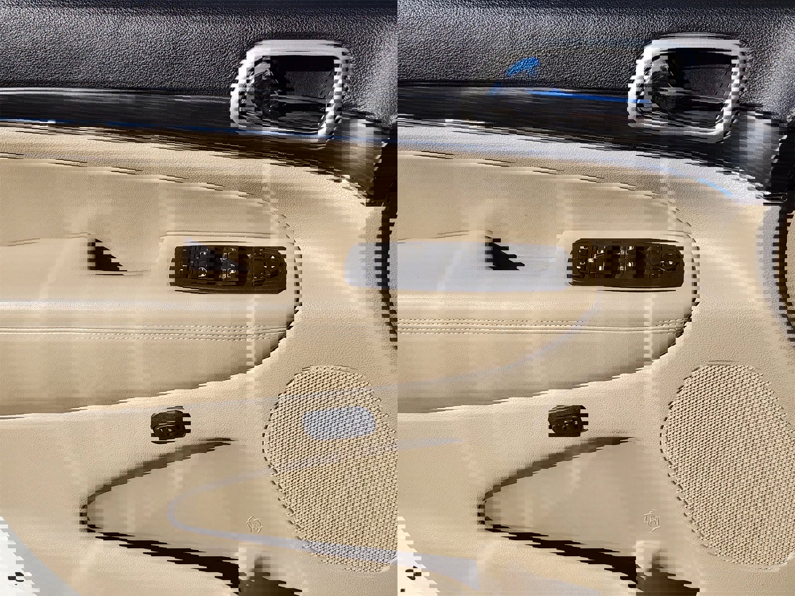 Used 2019 Jeep Grand Cherokee Limited image 24