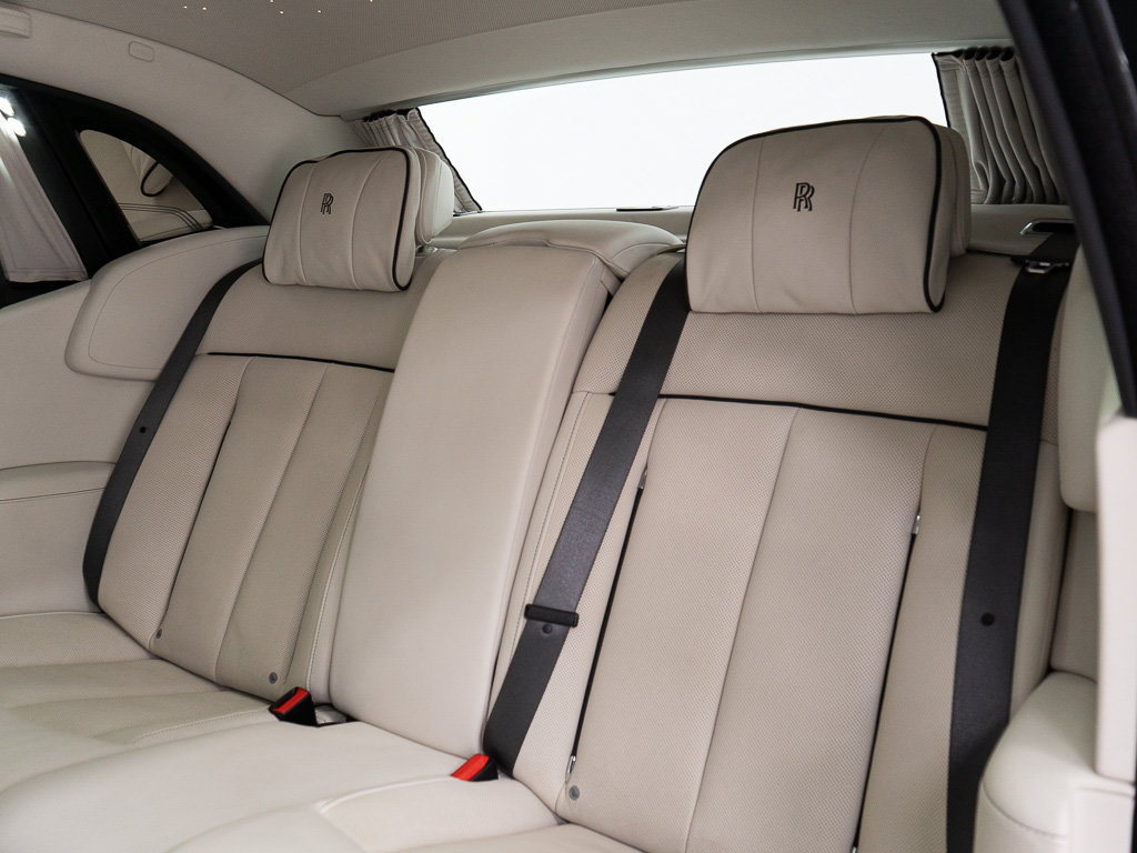 Certified 2018 Rolls-Royce Phantom Sedan RWD image 26