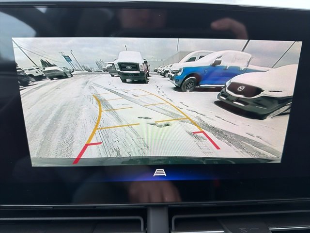 New 2026 Chevrolet Trax LT w/ Sunroof Package image 15