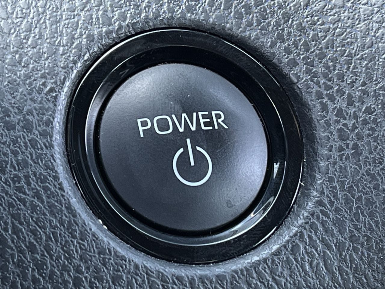 Used 2025 Toyota Camry SE FWD image 19