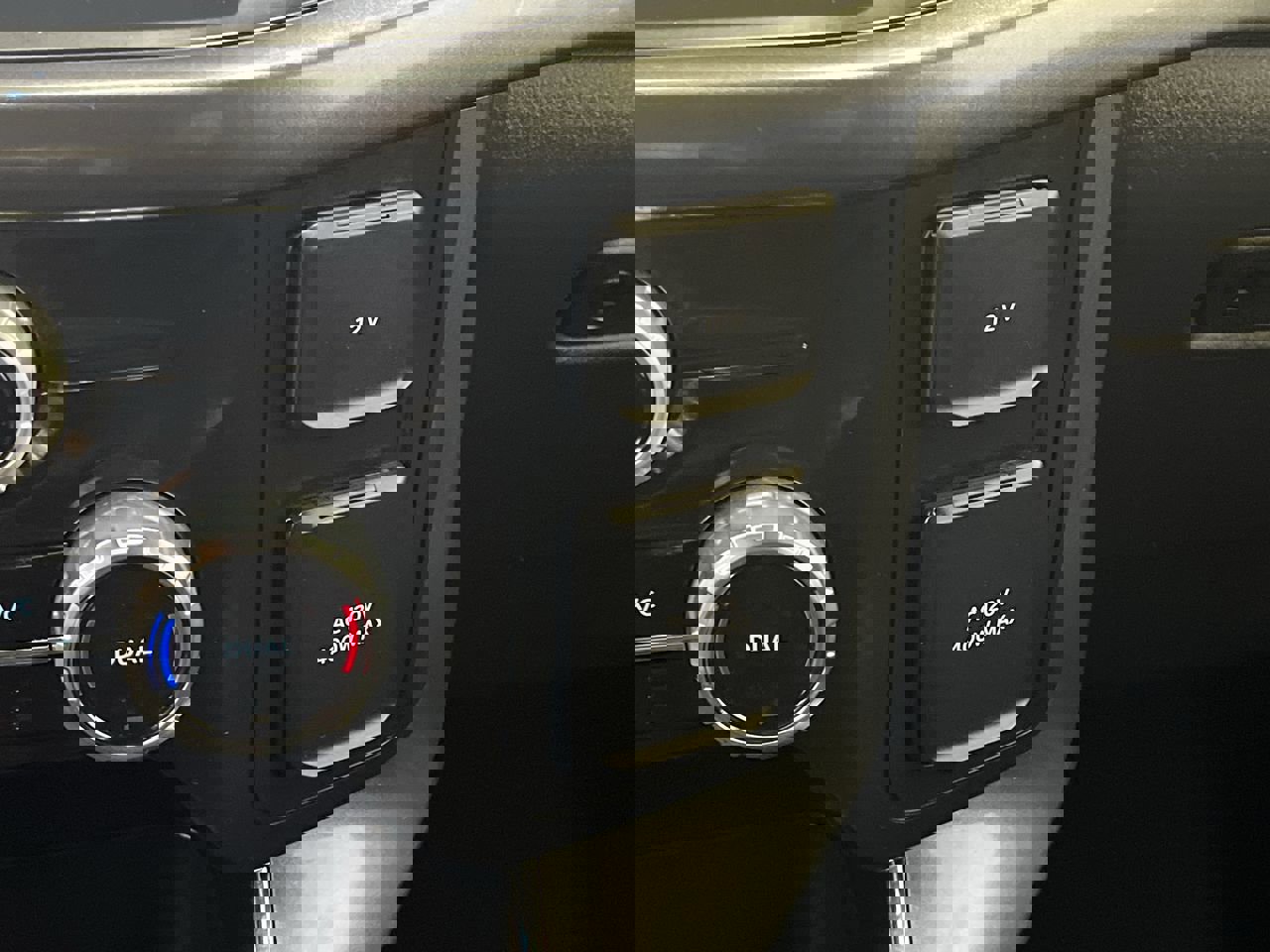 Certified 2023 Ford F150 XLT w/ Equipment Group 302A High image 25