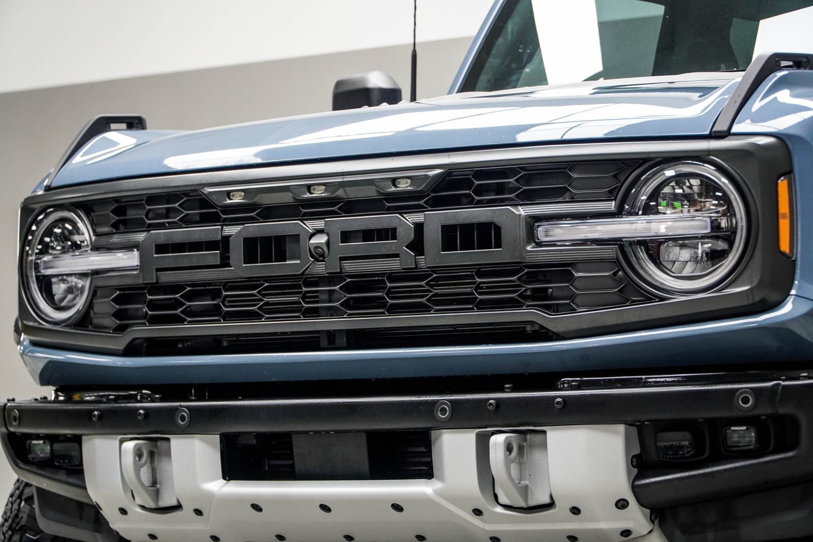 Used 2023 Ford Bronco Raptor image 2