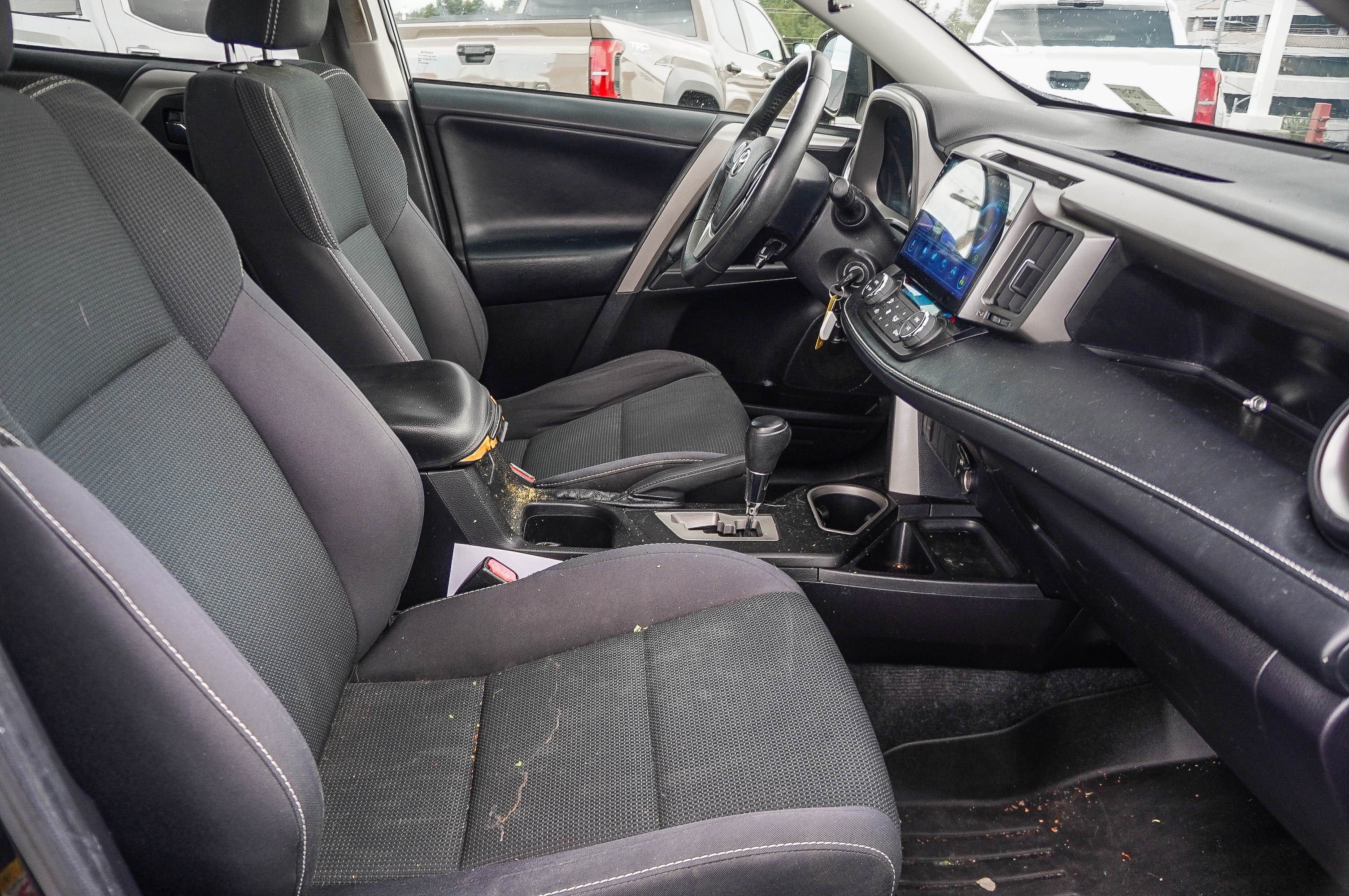 Certified 2018 Toyota RAV4 XLE AWD/4WD image 17