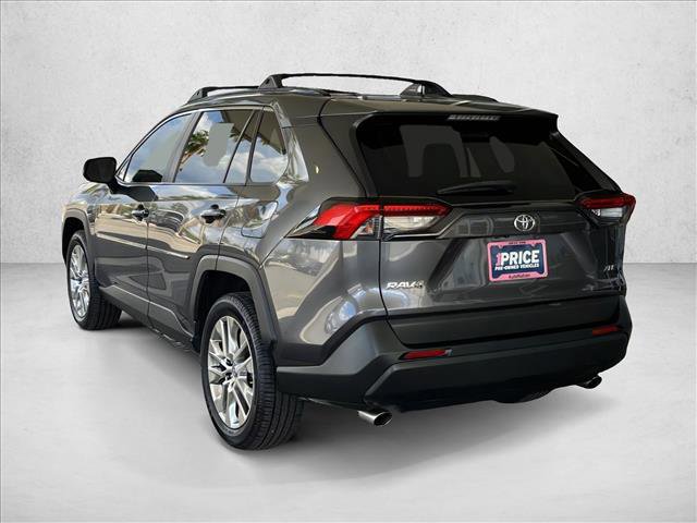 Used 2019 Toyota RAV4 XLE Premium image 3