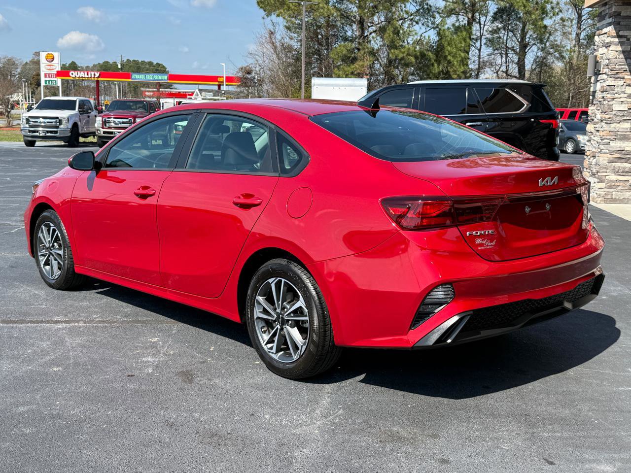 Used 2024 Kia Forte LXS FWD image 3