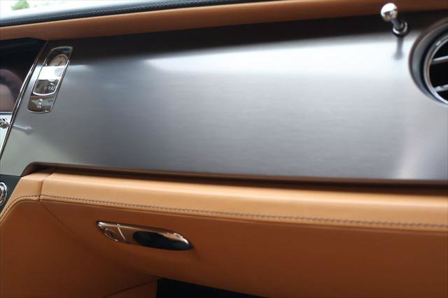 Certified 2019 Rolls-Royce Wraith RWD image 22