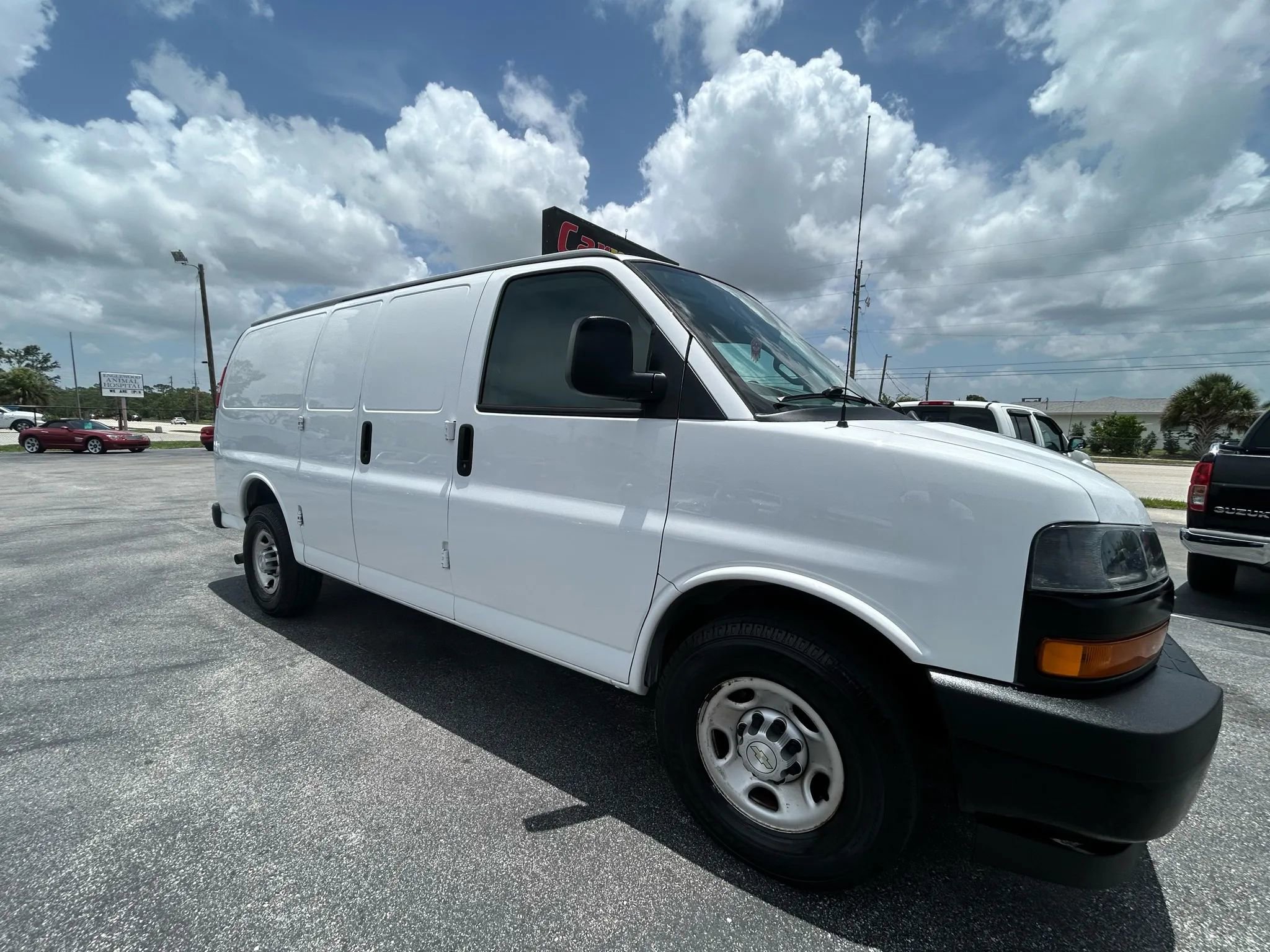 Used 2021 Chevrolet Express 2500 image 6