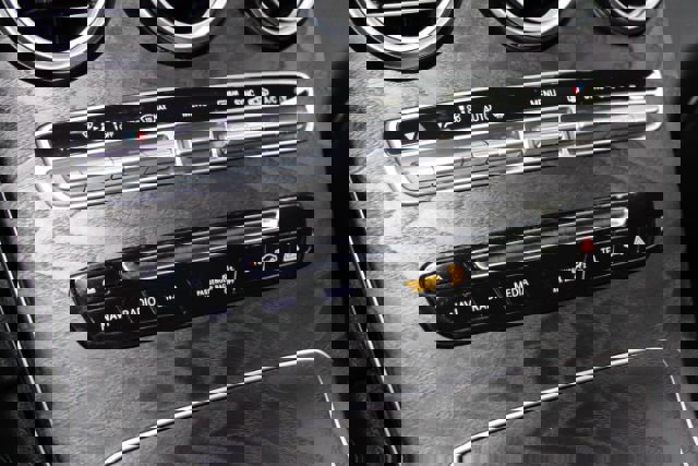 Used 2018 Mercedes-Benz GLC 300 4MATIC w/ AMG Line image 18