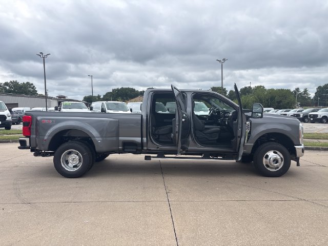 New 2027 Ford F350 Lariat w/ Chrome Package AWD/4WD image 10