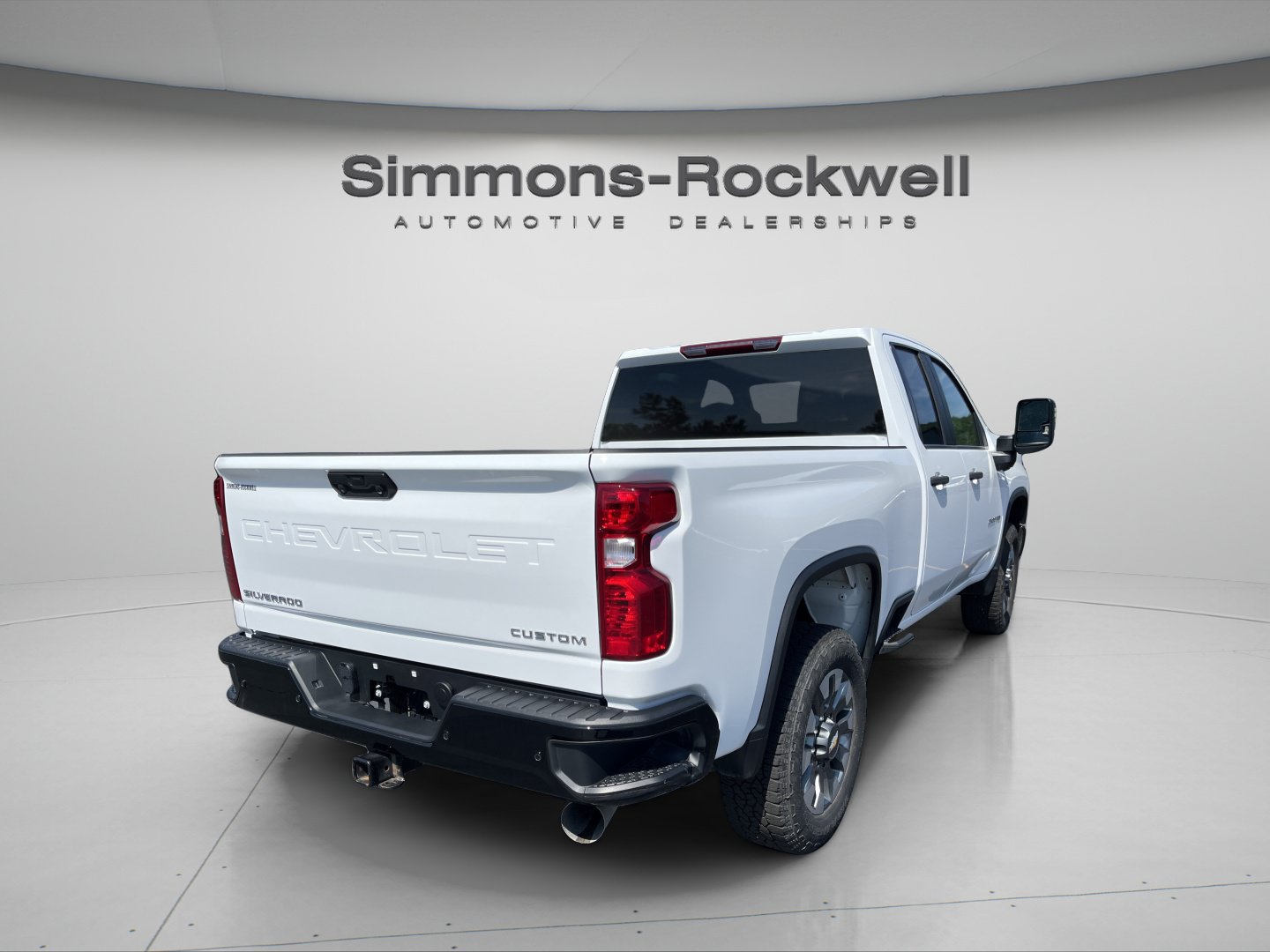 Used 2024 Chevrolet Silverado 2500 Custom w/ Custom Value Package AWD/4WD image 5