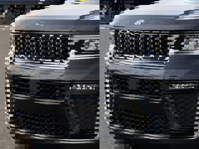 New 2026 Jeep Grand Cherokee L Limited AWD/4WD image 11