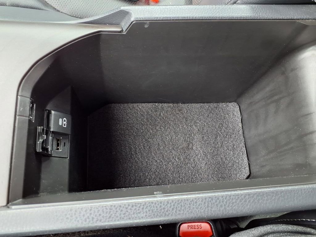 Used 2024 Toyota Camry XSE FWD image 13