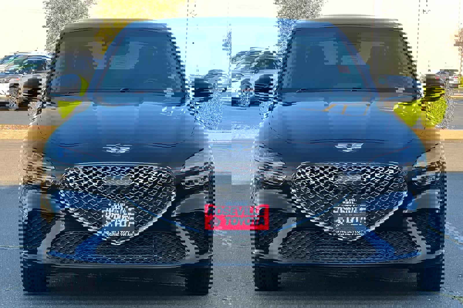 Used 2022 Genesis G70 2.0T image 10