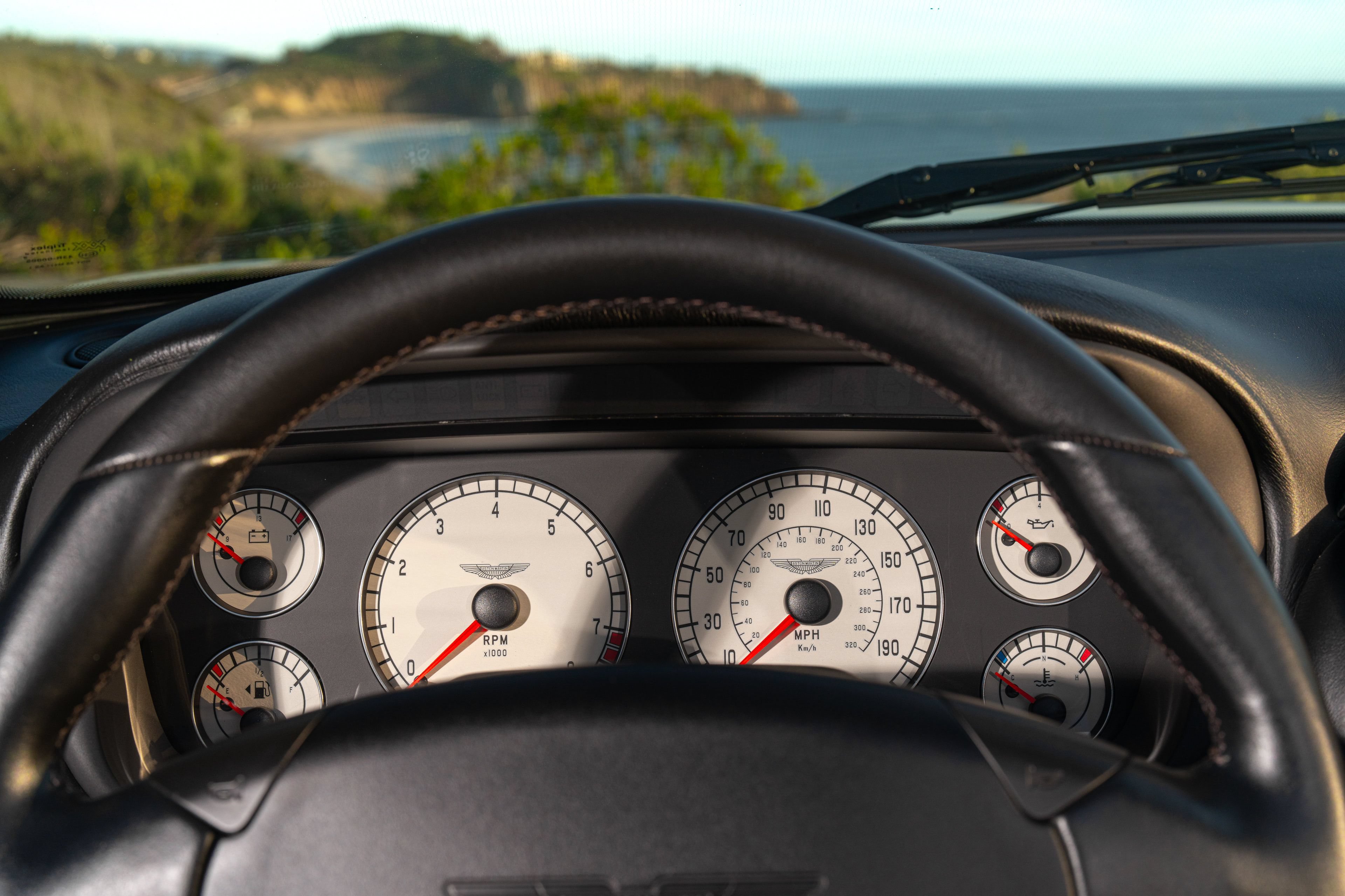 Used 2003 Aston Martin DB7 Vantage RWD image 14