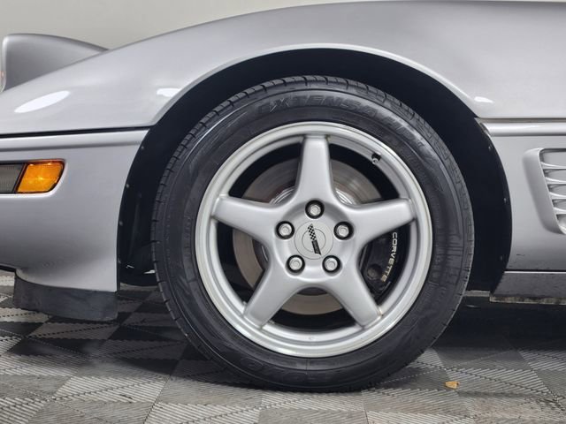 Used 1996 Chevrolet Corvette Coupe image 10