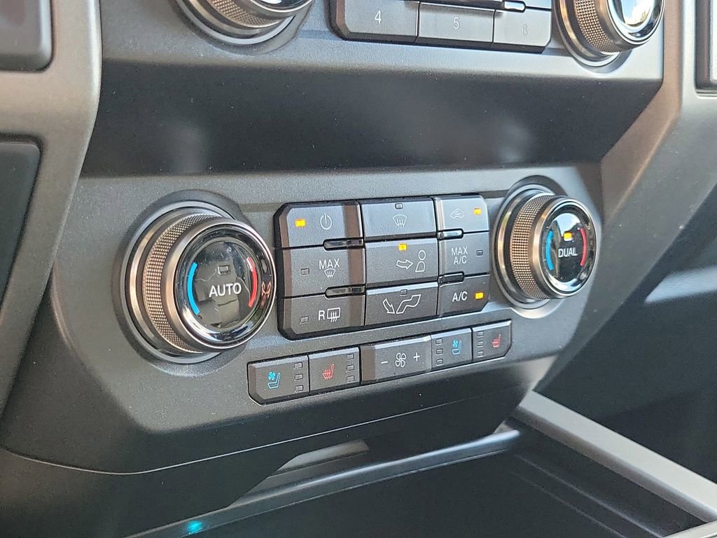 Used 2019 Ford F150 Raptor w/ Equipment Group 802A Luxury image 37