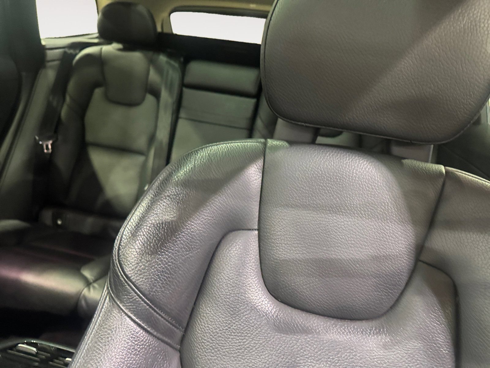Used 2018 Volvo XC60 T6 Inscription w/ Convenience Package AWD/4WD image 13