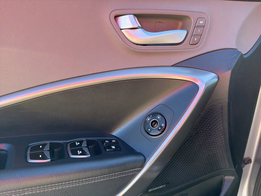 Used 2016 Hyundai Santa Fe SE w/ Option Group 03 image 13