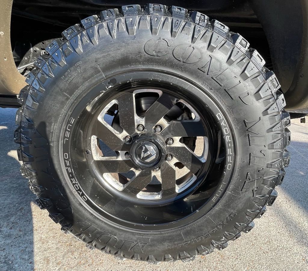 Used 2015 Ford F250 Platinum w/ FX4 Off-Road Package AWD/4WD image 13