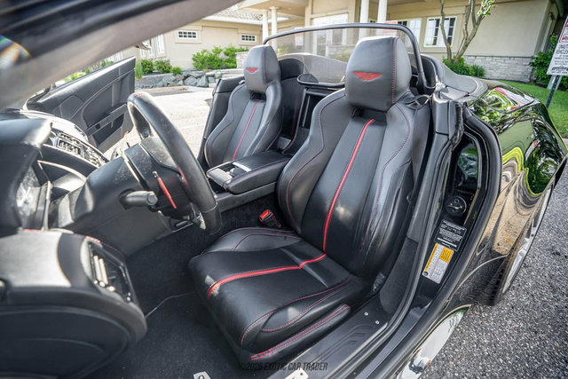 Used 2015 Aston Martin V8 Vantage GT RWD image 34