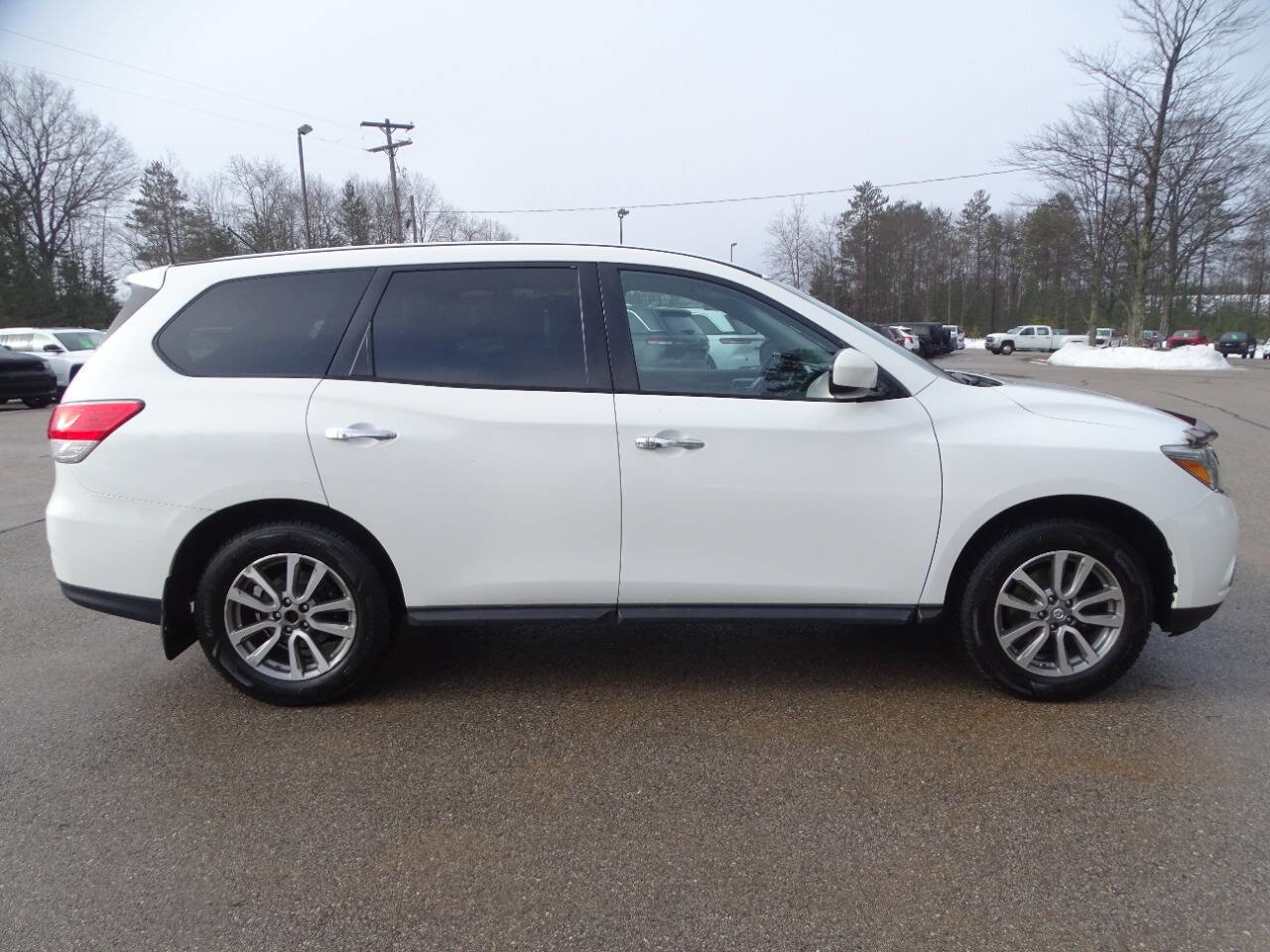Used 2013 Nissan Pathfinder S image 39